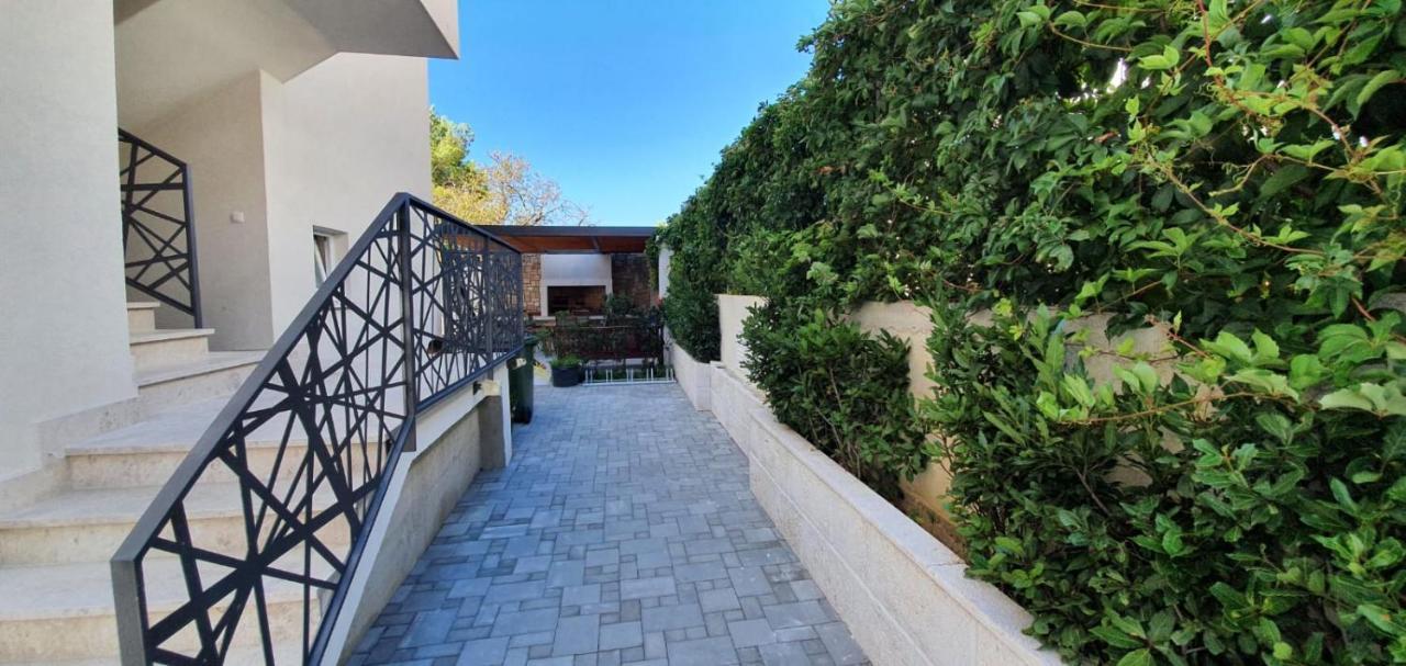 L & L Apartmani بول المظهر الخارجي الصورة