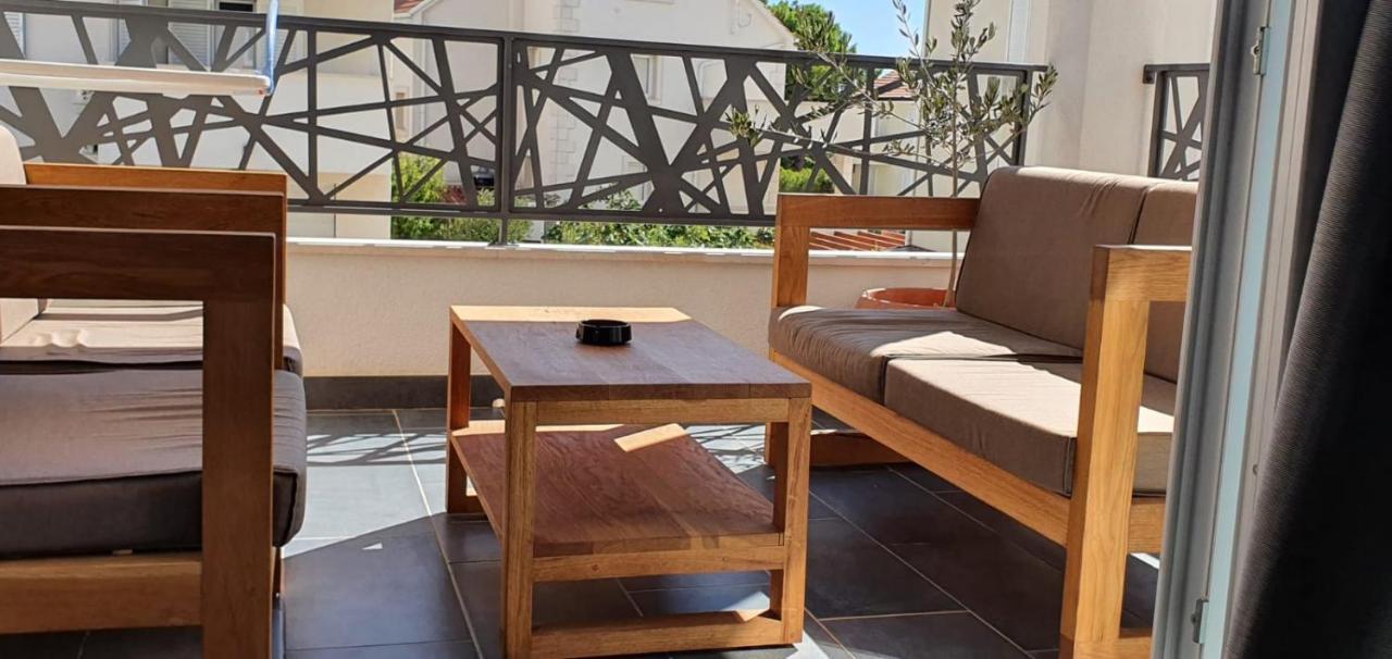 L & L Apartmani بول المظهر الخارجي الصورة