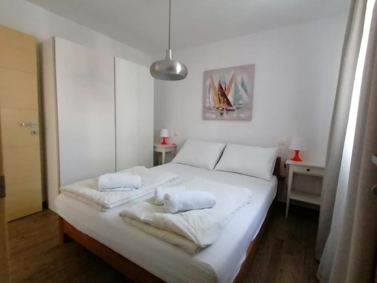 L & L Apartmani بول المظهر الخارجي الصورة